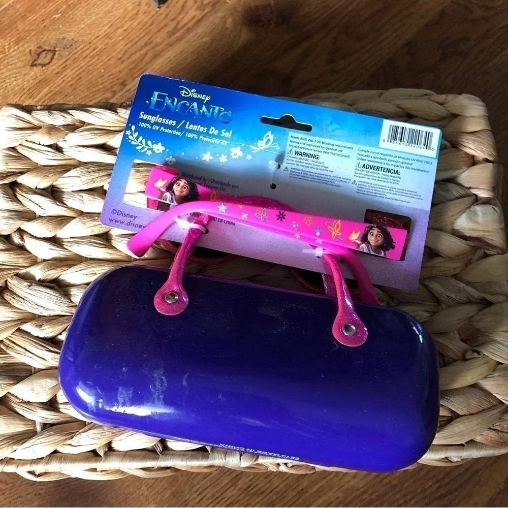 Disney Encanto: Girls sunglasses and hard case